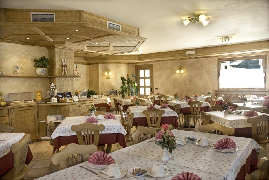 Hotel Costanza Mountain Holiday Λιβίνιο Εξωτερικό φωτογραφία