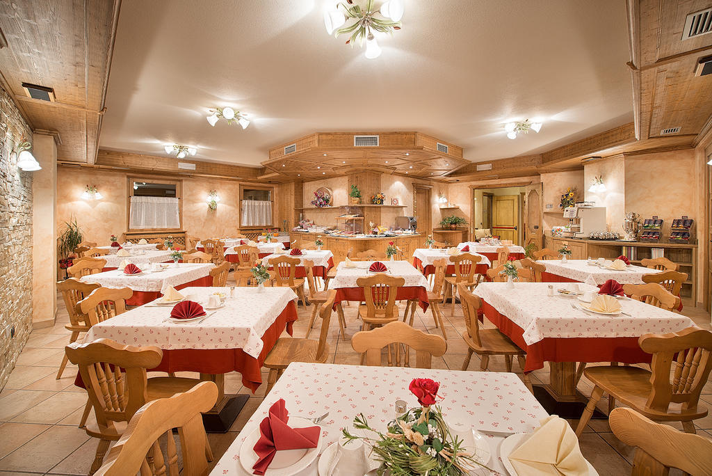 Hotel Costanza Mountain Holiday Λιβίνιο Εξωτερικό φωτογραφία