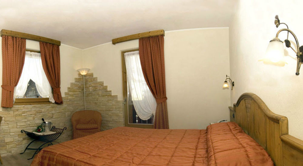 Hotel Costanza Mountain Holiday Λιβίνιο Εξωτερικό φωτογραφία